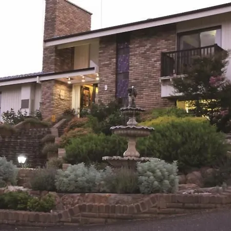 Bathurst Heights Bed & Breakfast-2